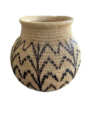 Wounaan Style Handwoven Basket 7” Geometric Panama Chunga Palm Tribal Art Vase